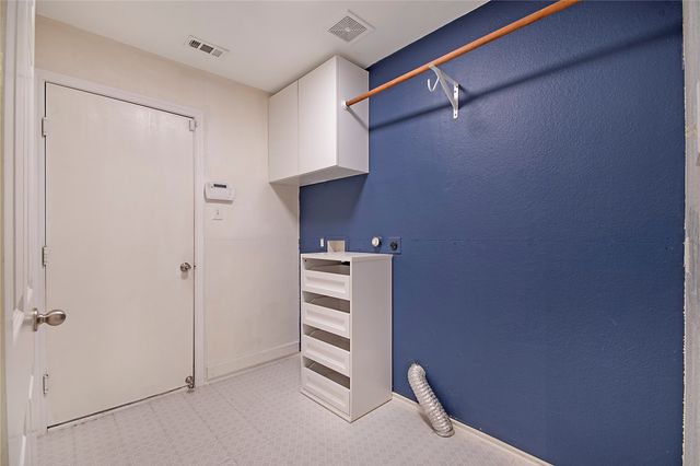 8172 Peacock Lane, Frisco, TX 75035