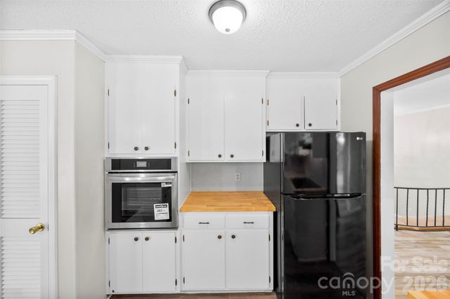 302 Suburban Avenue, Kannapolis, NC 28083