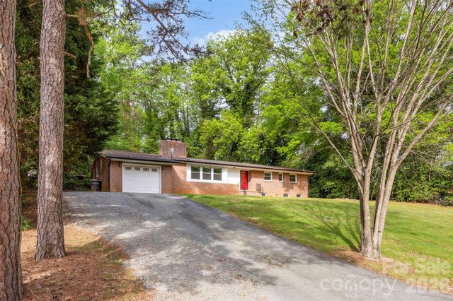 302 Suburban Avenue, Kannapolis, NC 28083