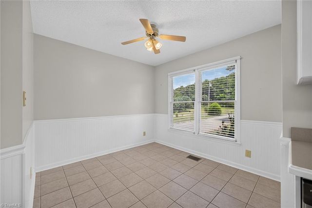 5493 Rolling Meadows Road, Randleman, NC 27317