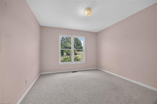 5493 Rolling Meadows Road, Randleman, NC 27317