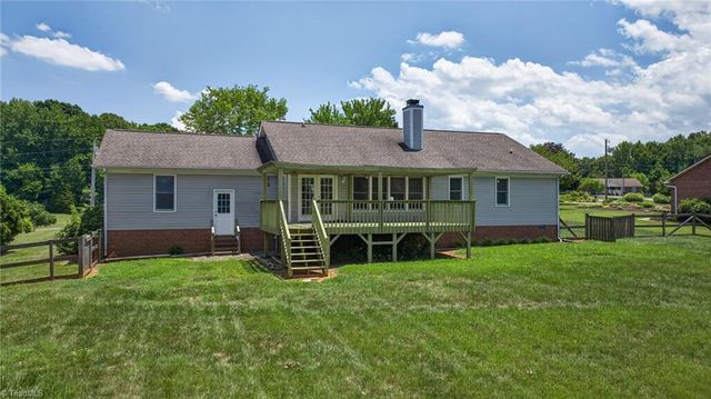 5493 Rolling Meadows Road, Randleman, NC 27317