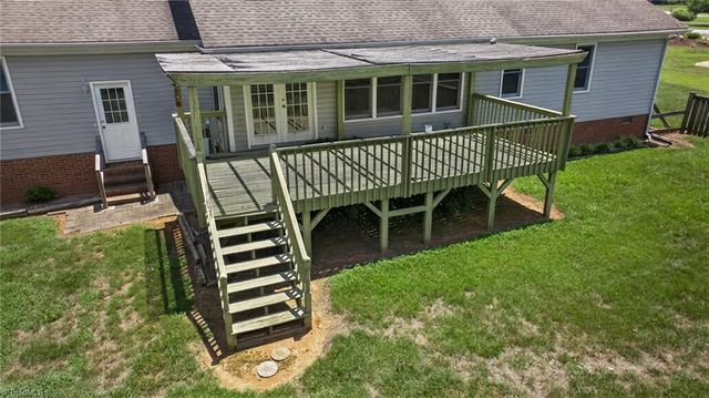 5493 Rolling Meadows Road, Randleman, NC 27317
