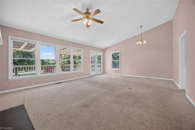 5493 Rolling Meadows Road, Randleman, NC 27317