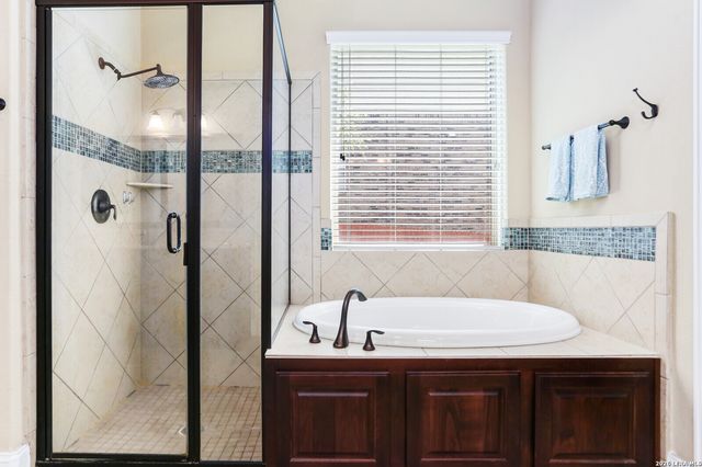 24006 Alpine Ldg, San Antonio, TX 78258