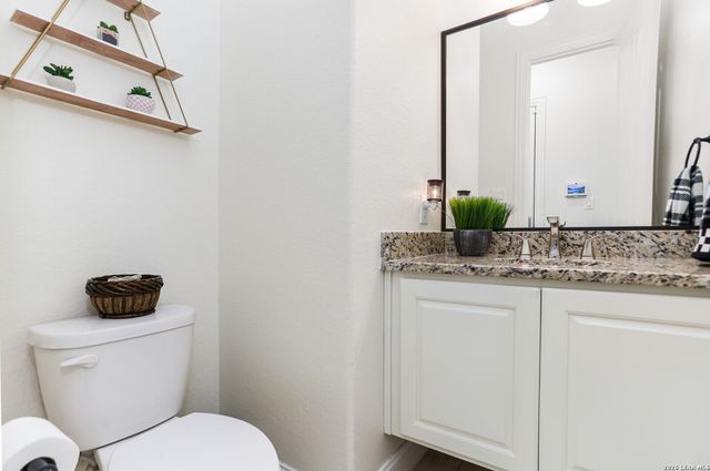 24006 Alpine Ldg, San Antonio, TX 78258