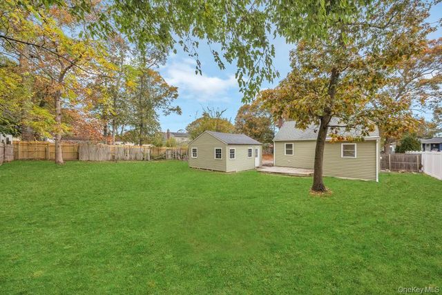 34 Ormond Avenue, Selden, NY 11784