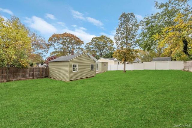 34 Ormond Avenue, Selden, NY 11784