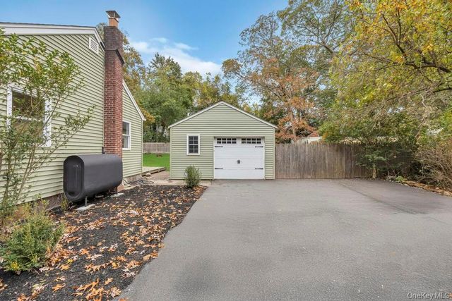 34 Ormond Avenue, Selden, NY 11784
