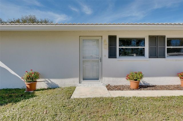 652 CIRCLEWOOD DRIVE T7, Venice, FL 34293