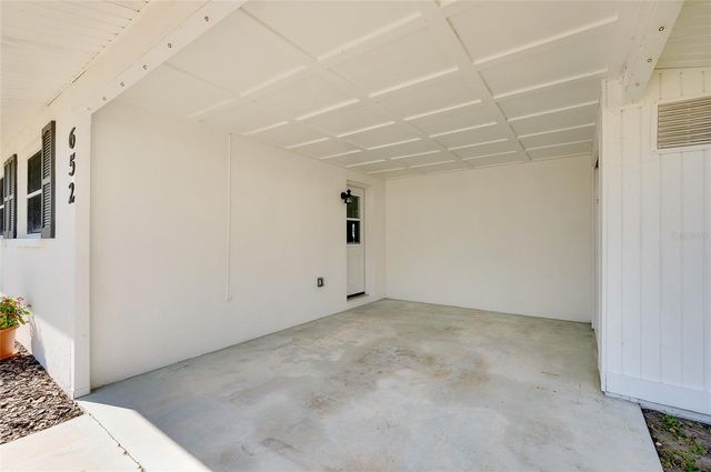 652 CIRCLEWOOD DRIVE T7, Venice, FL 34293