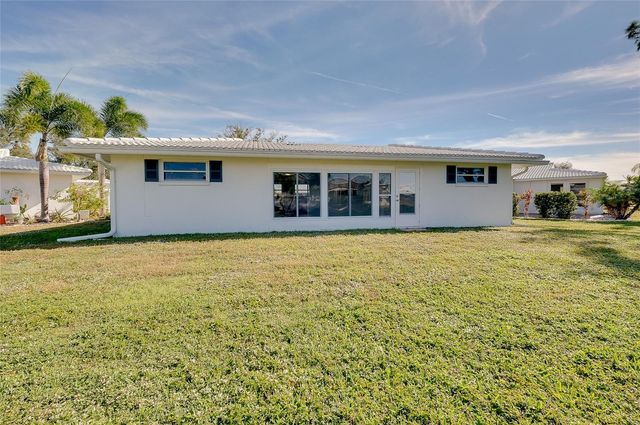 652 CIRCLEWOOD DRIVE T7, Venice, FL 34293