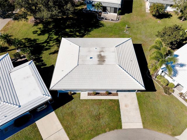 652 CIRCLEWOOD DRIVE T7, Venice, FL 34293