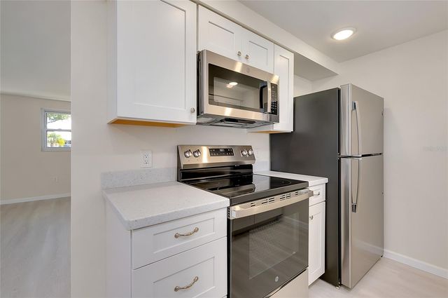 652 CIRCLEWOOD DRIVE T7, Venice, FL 34293