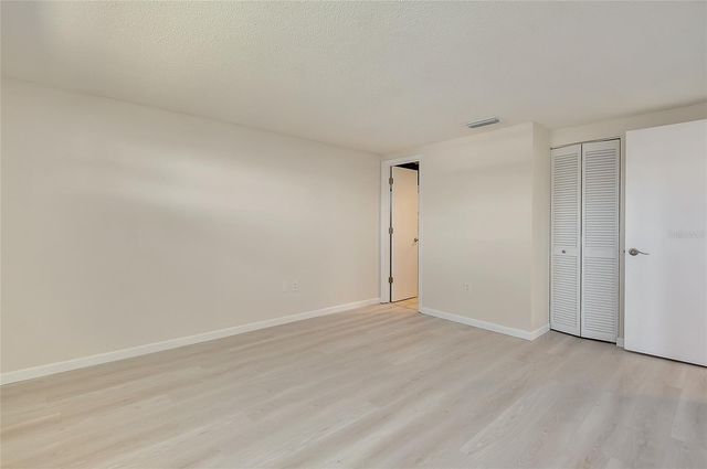 652 CIRCLEWOOD DRIVE T7, Venice, FL 34293