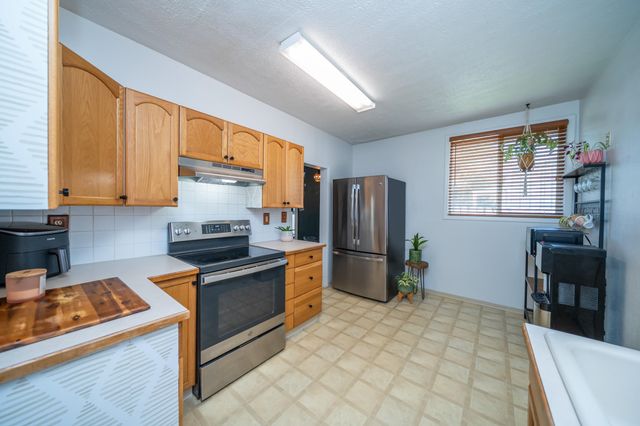 3518 W Hoffman Ave, Spokane, WA 99205