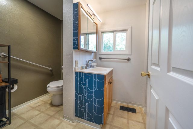 3518 W Hoffman Ave, Spokane, WA 99205
