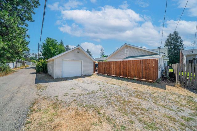 3518 W Hoffman Ave, Spokane, WA 99205