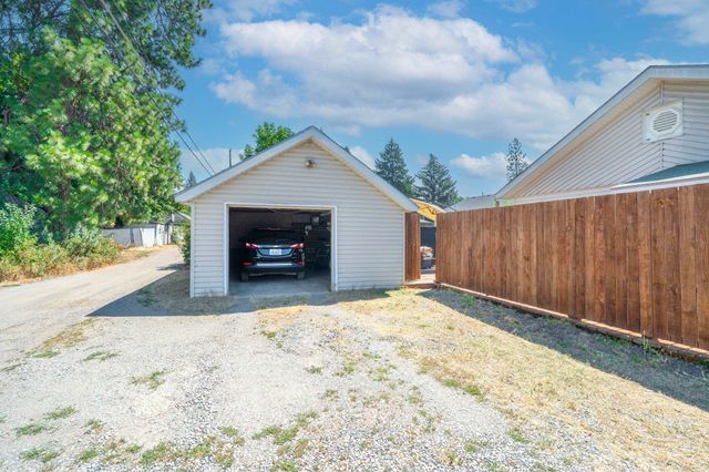 3518 W Hoffman Ave, Spokane, WA 99205