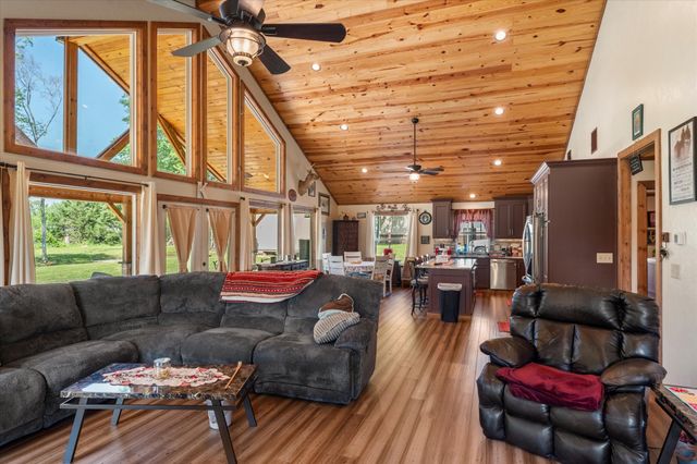 111 Little River Bend, Quitman, TX 75783