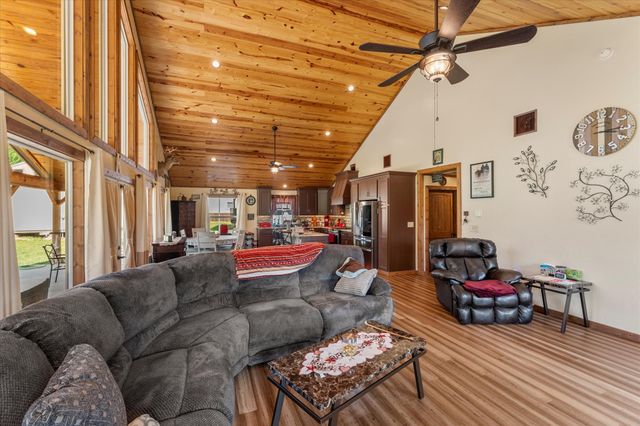 111 Little River Bend, Quitman, TX 75783