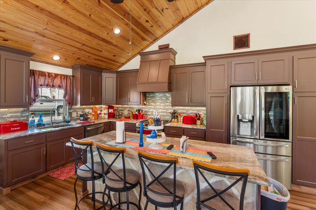 111 Little River Bend, Quitman, TX 75783