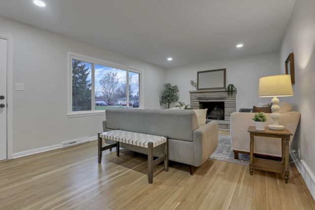 350 Lorraine Drive, Pickerington, OH 43147