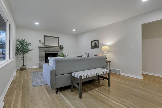 350 Lorraine Drive, Pickerington, OH 43147