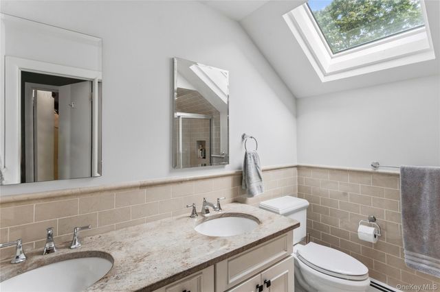 1 W Gate Drive, Huntington, NY 11743