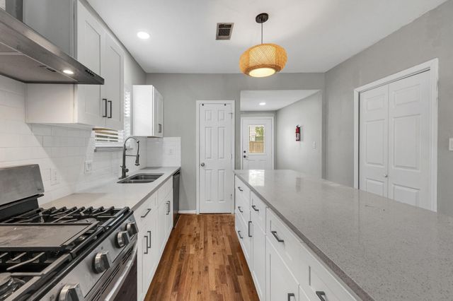 6739 Avenue O, Houston, TX 77011