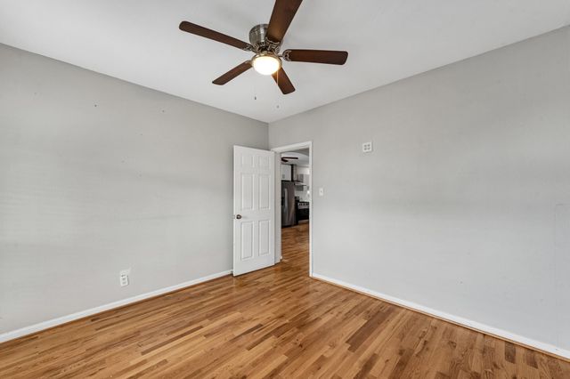 6739 Avenue O, Houston, TX 77011