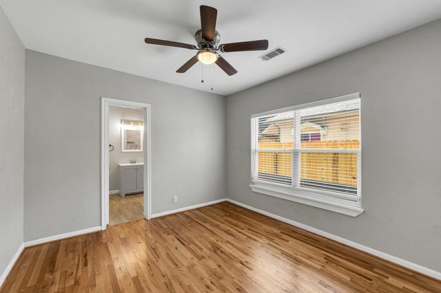 6739 Avenue O, Houston, TX 77011
