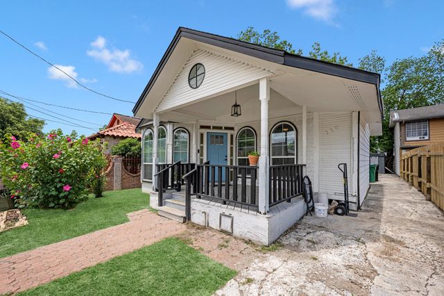 6739 Avenue O, Houston, TX 77011