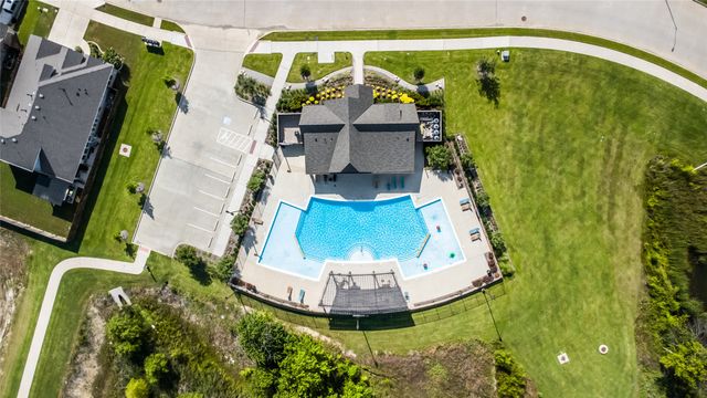 4520 Mill Falls Drive, Fort Worth, TX 76036