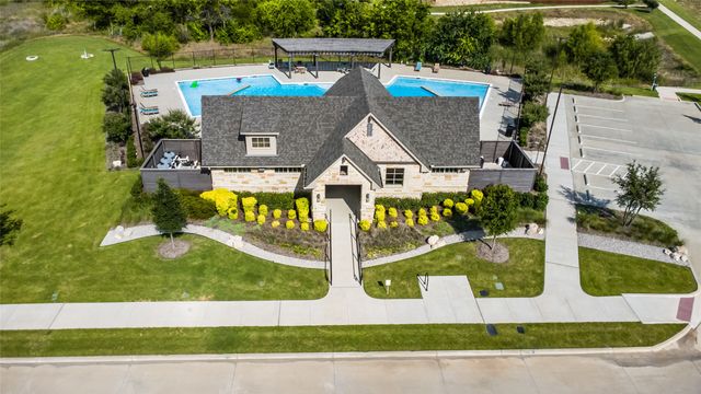 4520 Mill Falls Drive, Fort Worth, TX 76036