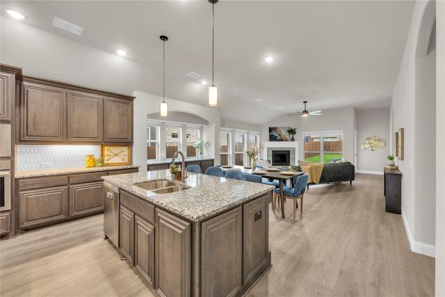 4520 Mill Falls Drive, Fort Worth, TX 76036