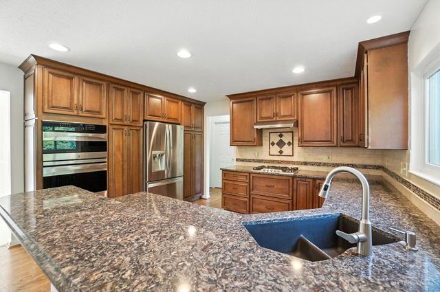 3779 Windyhollow Way, Mason, OH 45040