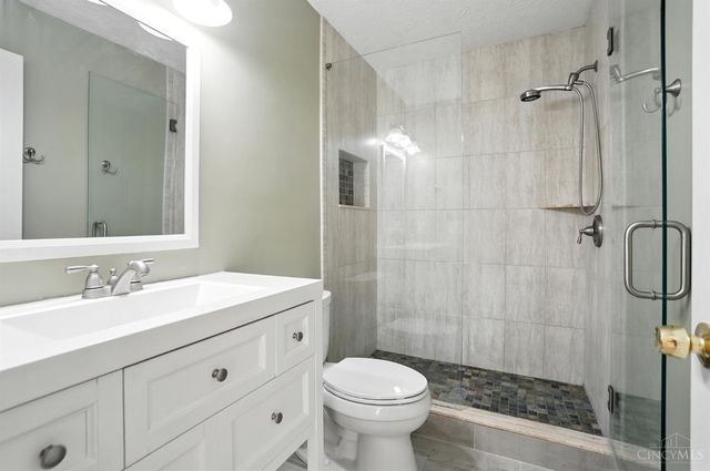 3779 Windyhollow Way, Mason, OH 45040