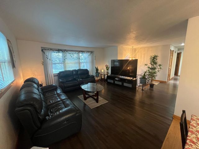 1063 Yale Avenue, Bourbonnais, IL 60914