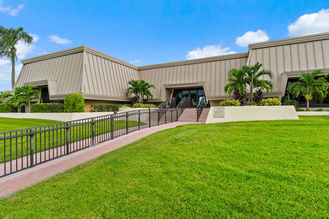 1800 SE Saint Lucie Boulevard 7-201, Stuart, FL 34996