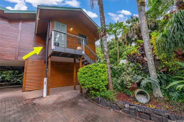 3702 Old Pali Road, Honolulu, HI 96817