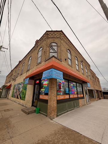 226 N Benton Street 3, Woodstock, IL 60098