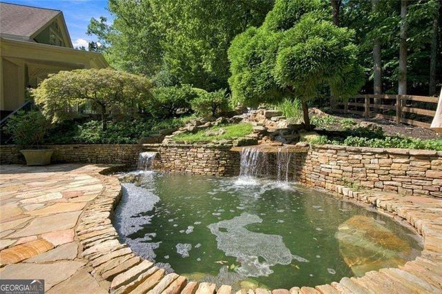 7560 Bridgegate Court, Sandy Springs, GA 30350