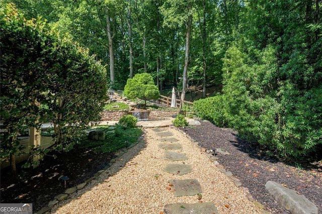 7560 Bridgegate Court, Sandy Springs, GA 30350