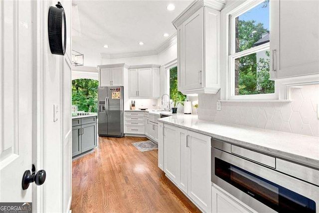 7560 Bridgegate Court, Sandy Springs, GA 30350