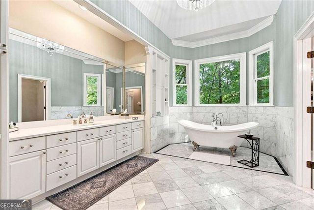 7560 Bridgegate Court, Sandy Springs, GA 30350