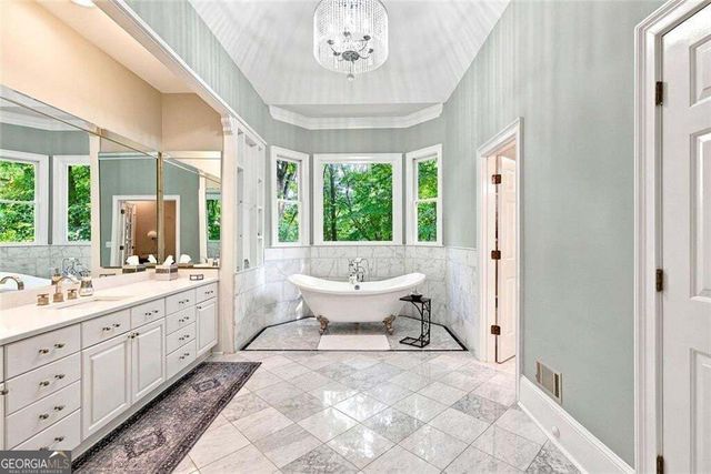 7560 Bridgegate Court, Sandy Springs, GA 30350