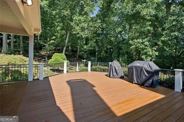 7560 Bridgegate Court, Sandy Springs, GA 30350