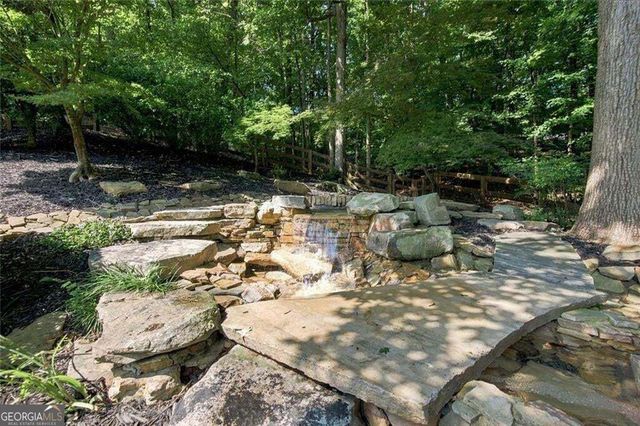 7560 Bridgegate Court, Sandy Springs, GA 30350