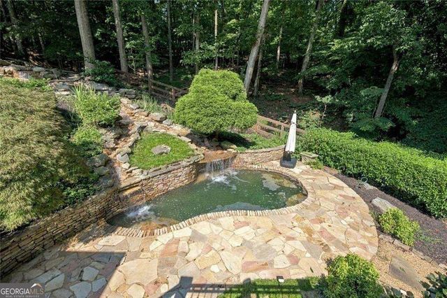 7560 Bridgegate Court, Sandy Springs, GA 30350